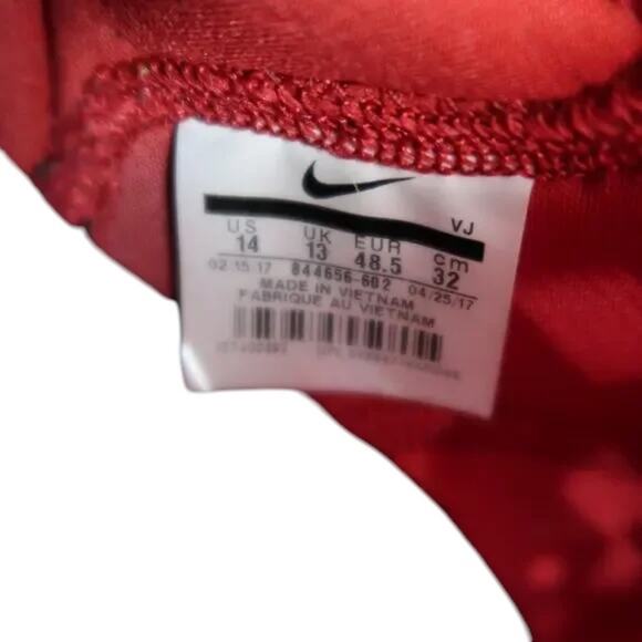 Nike Shoes Mens 14 Sneakers Athletic Roshe Two Trainers Sport Running Active Red - Picture 10 of 13